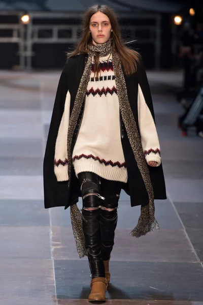 Look 2